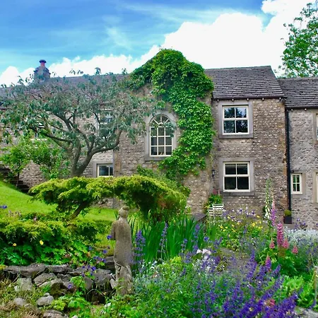 Warren House
