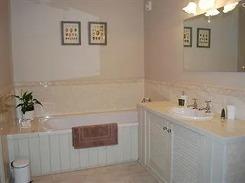 Warren House Гостевой дом 4*